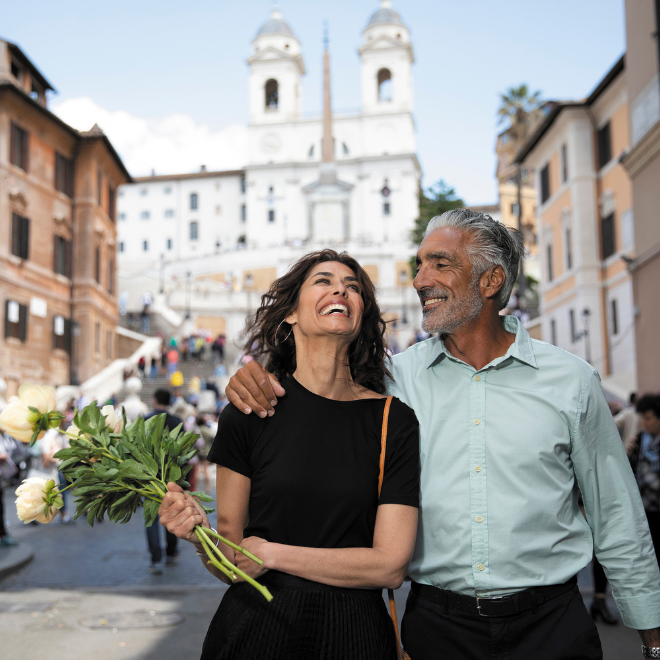 friends hanging out on a cruise